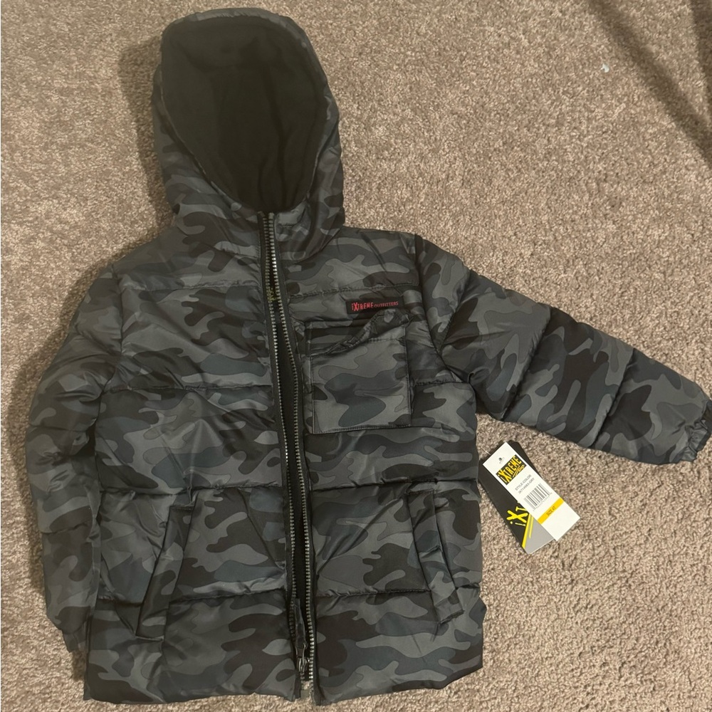 Boys size 4T winter coat.